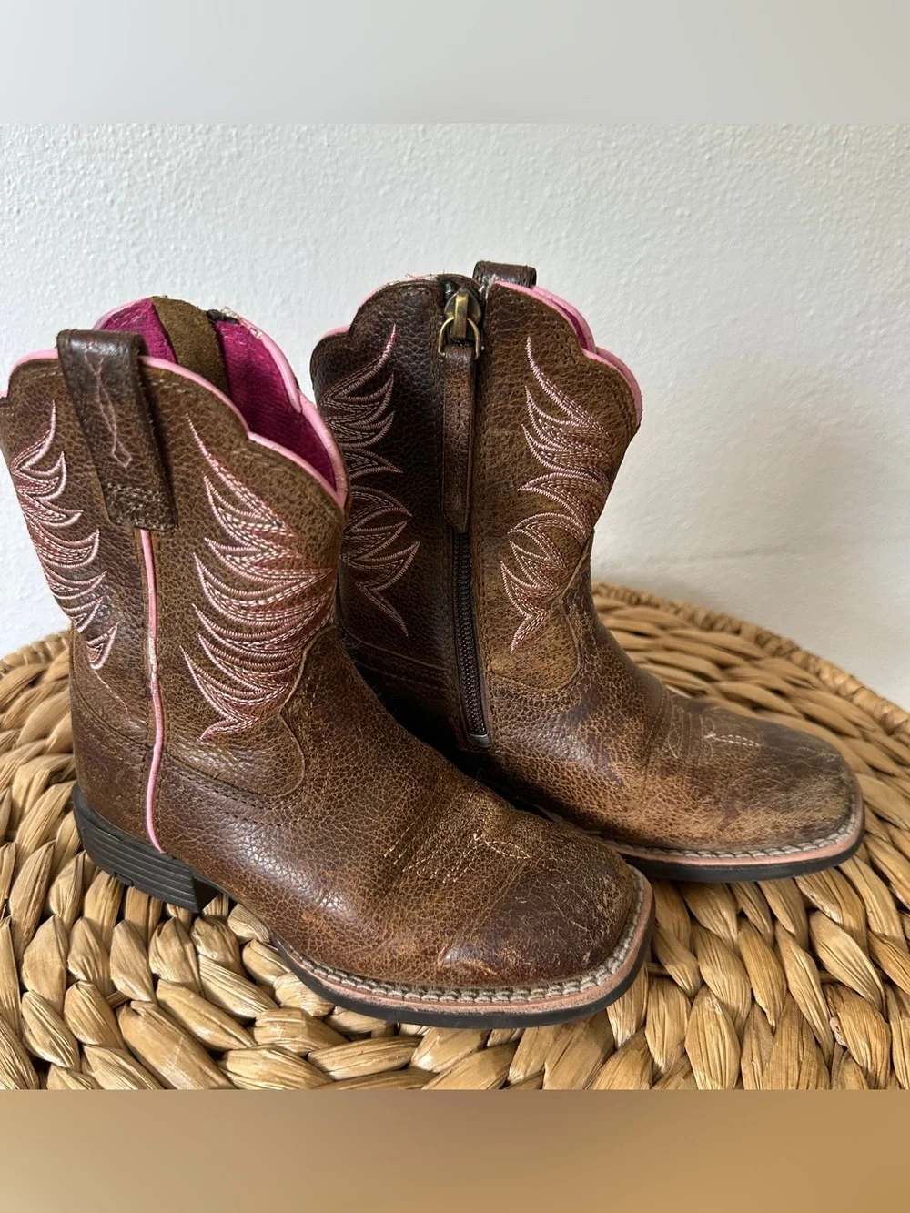 Ariat brand kids